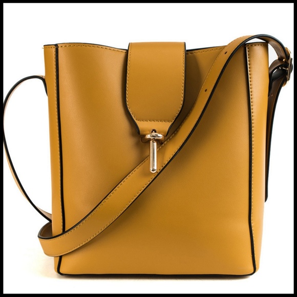 NEW PARIS Bucket Bag - Picture 2 of 7